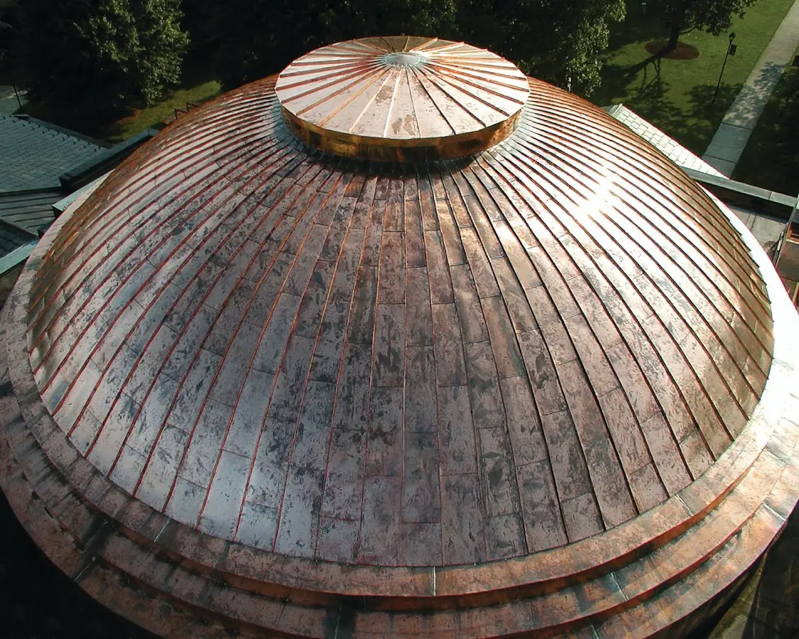 Craftsman Roofing crew installing a new roof in Flakes Crossing